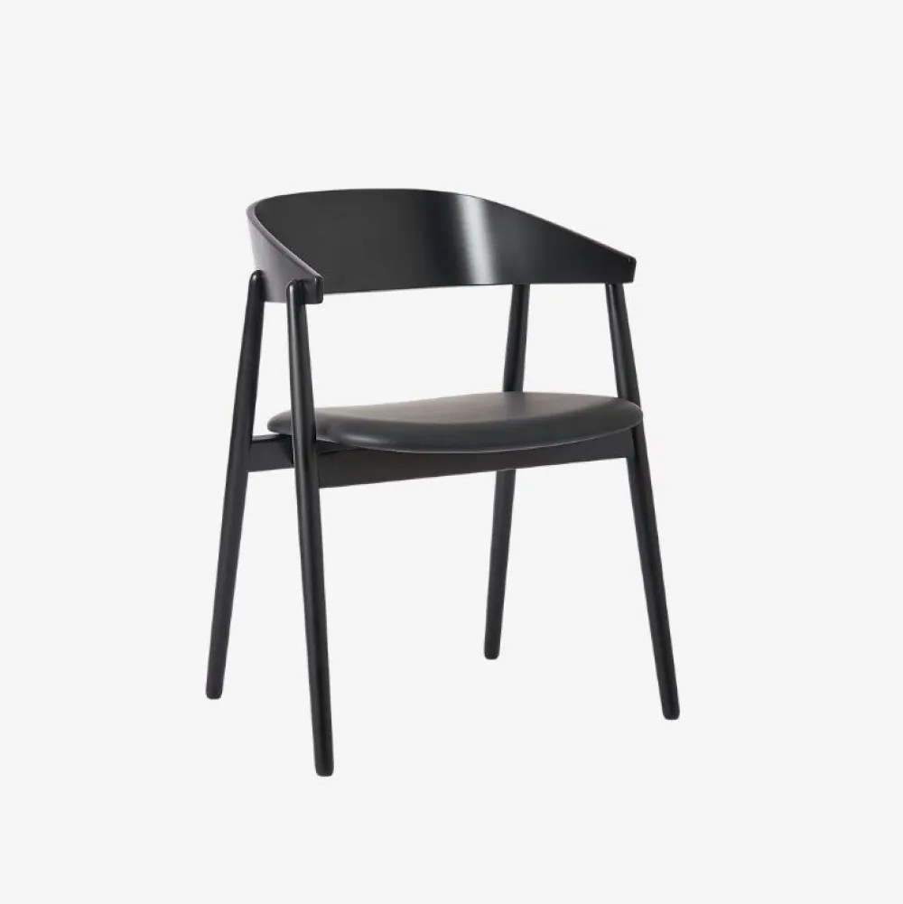 Andersen Furniture AC2 Stol Sort Mat Lakeret Bøg Sort PU Læder^ Stue|Stole