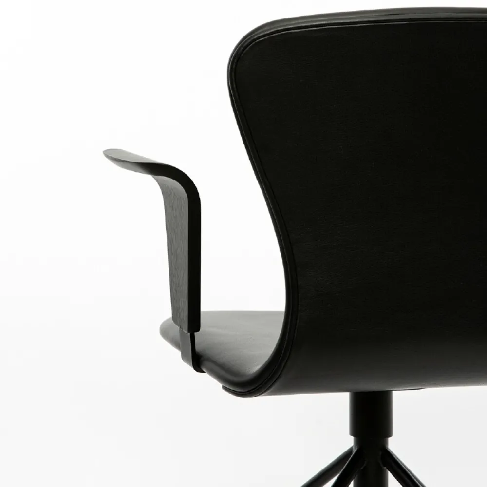 Bruunmunch PLAY Arm Chair Swing Sort Hero Læder^ Stue|Kontor