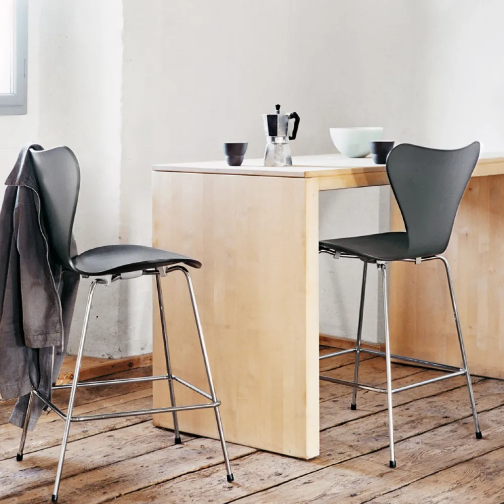 Fritz Hansen 3187 Serie 7 Lav Barstol^ Køkken|Stole