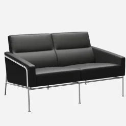 Fritz Hansen 3302 Sofa 2-Pers Essential Læder^ Stue|Sofaer