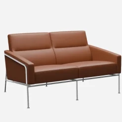 Fritz Hansen 3302 Sofa 2-Pers Essential Læder^ Stue|Sofaer