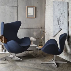 Fritz Hansen 3320 Svanen Loungestol Stof^ Stole