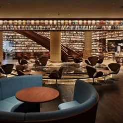 Fritz Hansen A222 Cirkulær Sofabord^ Borde