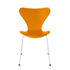 Fritz Hansen Serie 7™ 3107 Lakeret^ Køkken|Stole