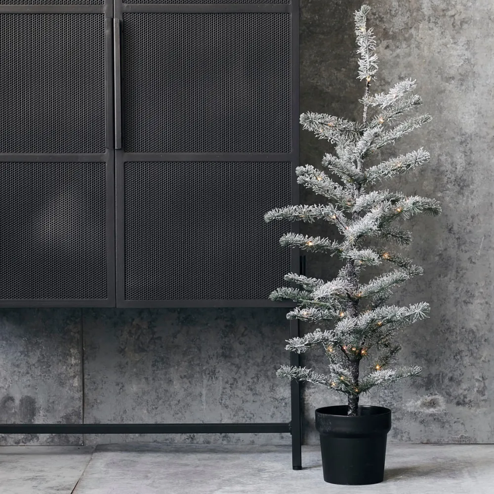 House Doctor Christmas Tree Flocked W. 70 Wire Led Lights Nature^ Julepynt