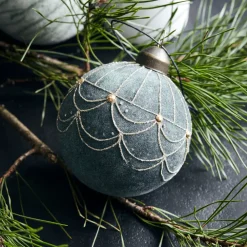 House Doctor Ornament Velour Dusty Green Large^ Juletræspynt|Julepynt
