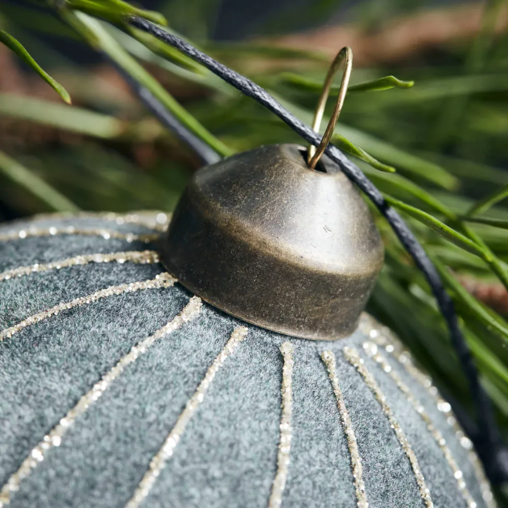 House Doctor Ornament Velour Dusty Green Large^ Juletræspynt|Julepynt