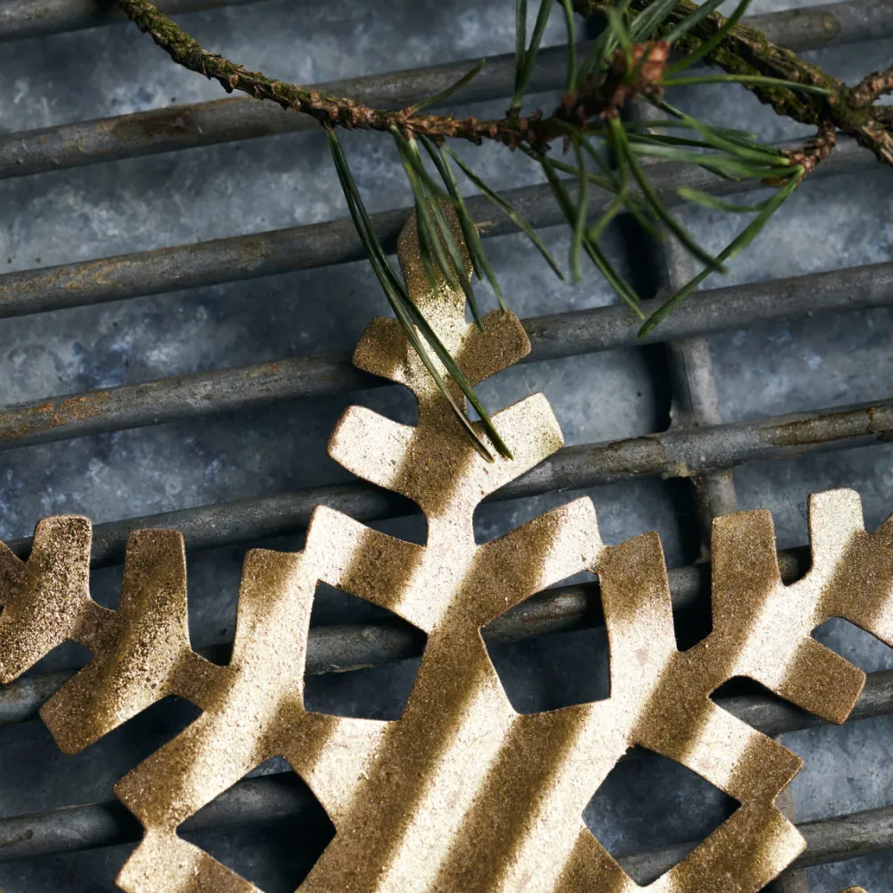 House Doctor Tin Plate Snowflake Ornament Antique Gold^ Juletræspynt|Julepynt