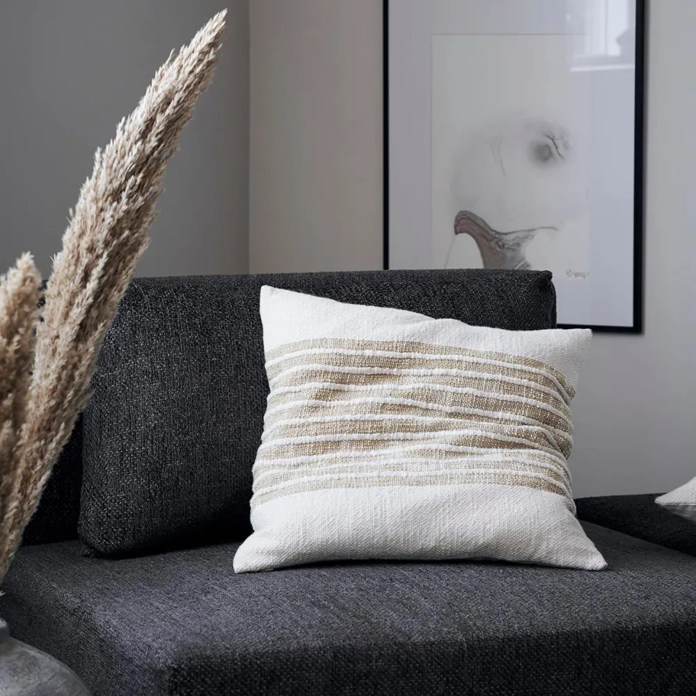 House Doctor Yarn Cushion Light Brown 50x50 cm^ Puder