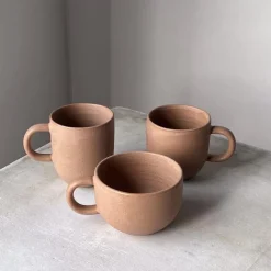 Julie Damhus Studio Oda Rund Kop Med Hank Beige^ Køkken|Keramik & Porcelæn