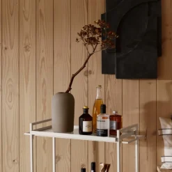 Kristina Dam Studio Serif Relief^ Andet Boligtilbehør|Keramik & Porcelæn