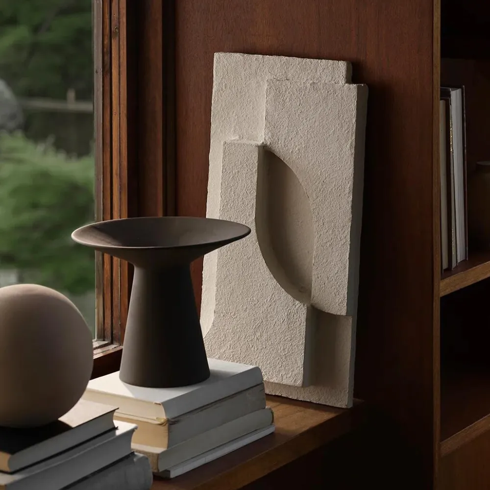 Kristina Dam Studio Serif Relief Small^ Andet Boligtilbehør