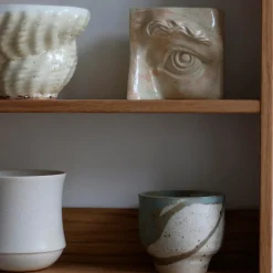 Laoru Laoru Left Eye Relief Antique White^ Keramik & Porcelæn