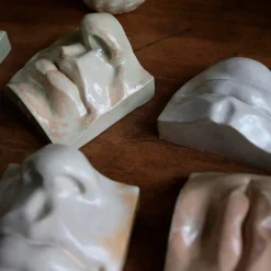 Laoru Laoru Mouth II Relief Antique White^ Keramik & Porcelæn