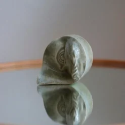 Laoru Laoru Rounded Eye Left Relief Crystal Green^ Keramik & Porcelæn