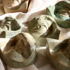 Laoru Laoru Rounded Eye Left Relief Crystal Green^ Keramik & Porcelæn