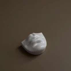 Laoru Laoru Small Mouth I Relief Antique White^ Keramik & Porcelæn