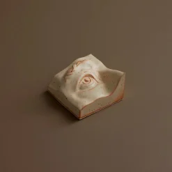 Laoru Laoru Square Eye Right Relief Warm Sand^ Andet Boligtilbehør|Keramik & Porcelæn