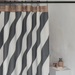Mette Ditmer Diagonal Shower Curtain Dark Grey^ Badeværelse|Badtekstiler