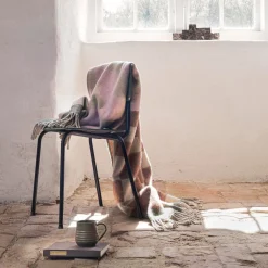 Mette Ditmer Maze Throw Powder Rose^ Plaider
