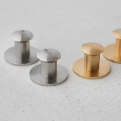 Moebe Knob Brass^ Knager & Greb