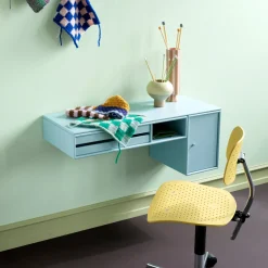 Montana Selection Bureau^ Reoler & Skabe