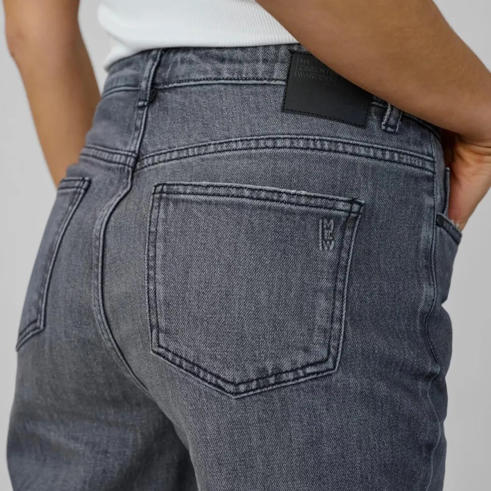 My Essential Wardrobe 07 The Isa High Straight Jeans 32" Dark Grey Retro Wash^Dame Underdele