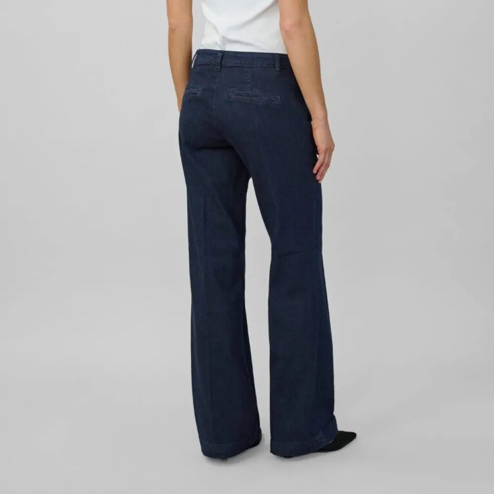 My Essential Wardrobe The Lara Pants Dark Blue Un-Wash^Dame Underdele