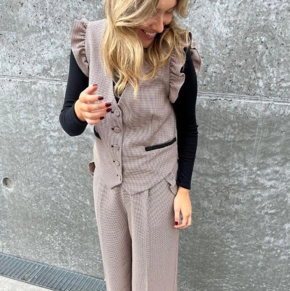 Stories From The Atelier - By Copenhagen Shoes Stories From The Atelier As Magic Solid Pants Sand Check^Dame Underdele