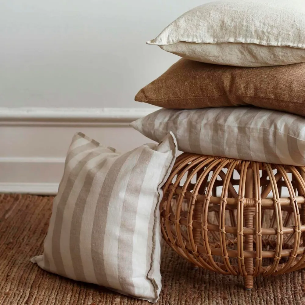 Tell Me More Marion Cushion Dune^ Puder