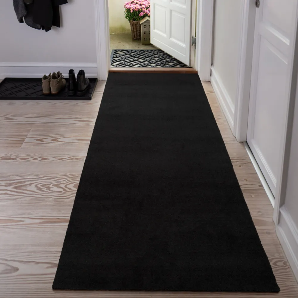 Tica Copenhagen Smudsmåtte Sort 90x200 cm^ Entré|Tæpper & Måtter