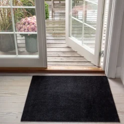Tica Copenhagen Smudsmåtte Sort 60x90 cm^ Tæpper & Måtter