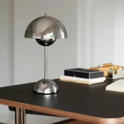 &Tradition Flowerpot Portable Table Lamp VP9 Chrome-Plated^ Bordlamper