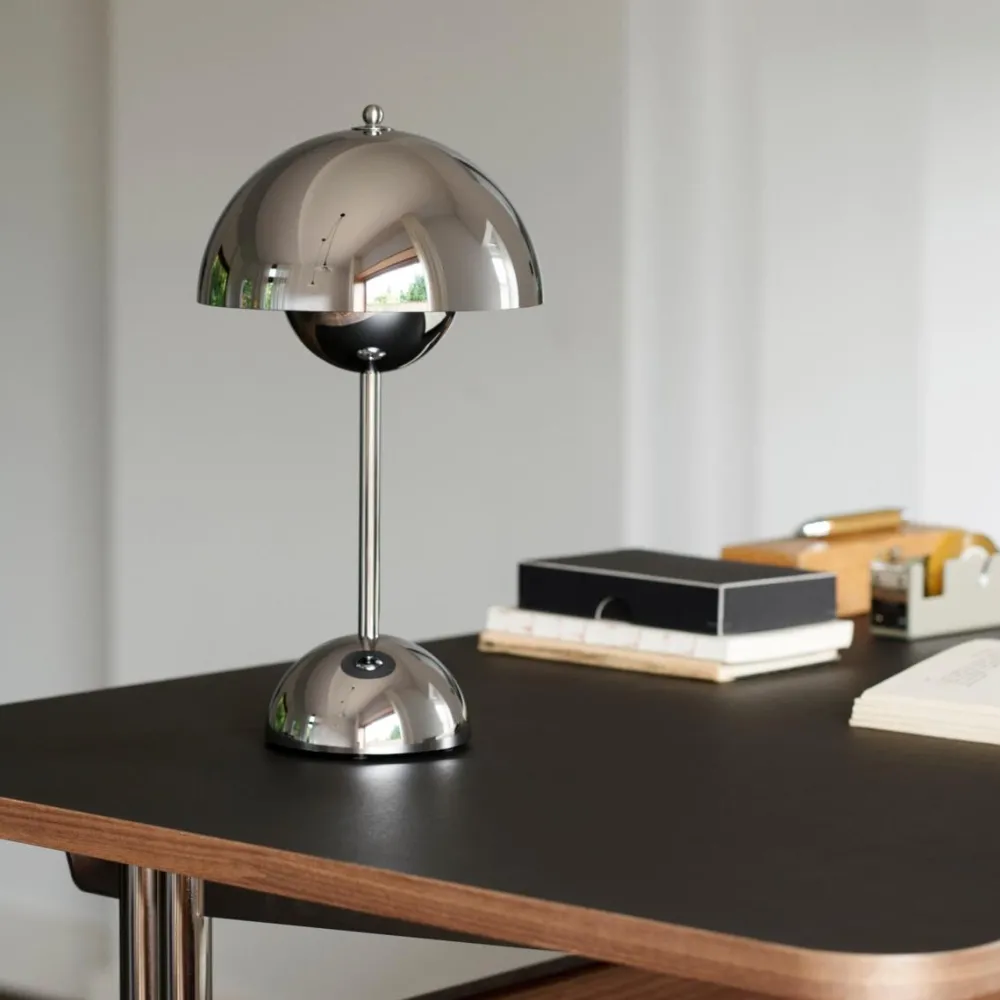 &Tradition Flowerpot Portable Table Lamp VP9 Chrome-Plated^ Bordlamper