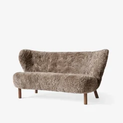 &Tradition Lille Petra VB2 Sofa Sahara Sheepskin Walnut Legs^ Stue|Sofaer