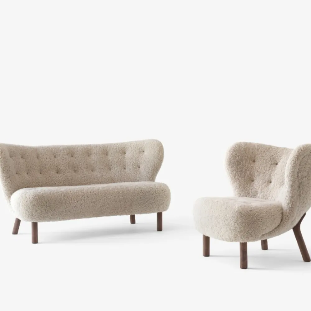 &Tradition Lille Petra VB2 Sofa Moonlight Sheepskin Walnut Legs^ Stue|Sofaer