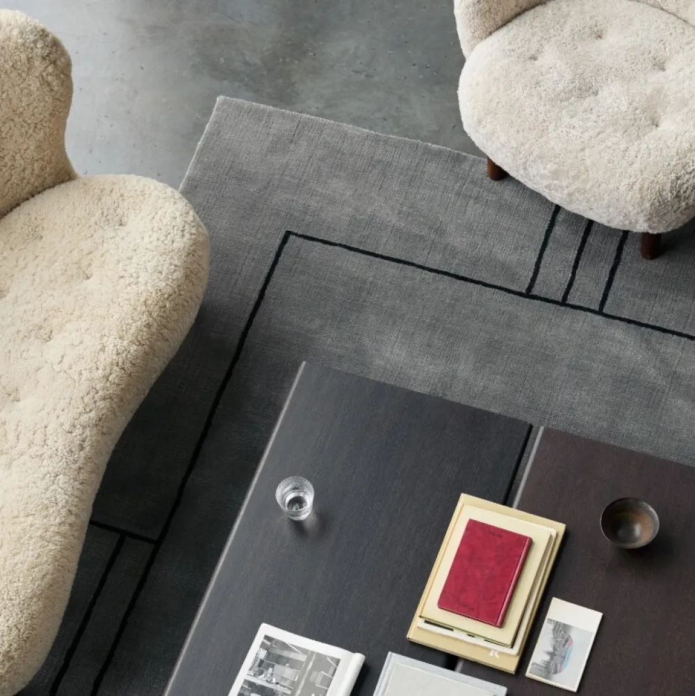 &Tradition Lille Petra VB2 Sofa Moonlight Sheepskin Walnut Legs^ Stue|Sofaer