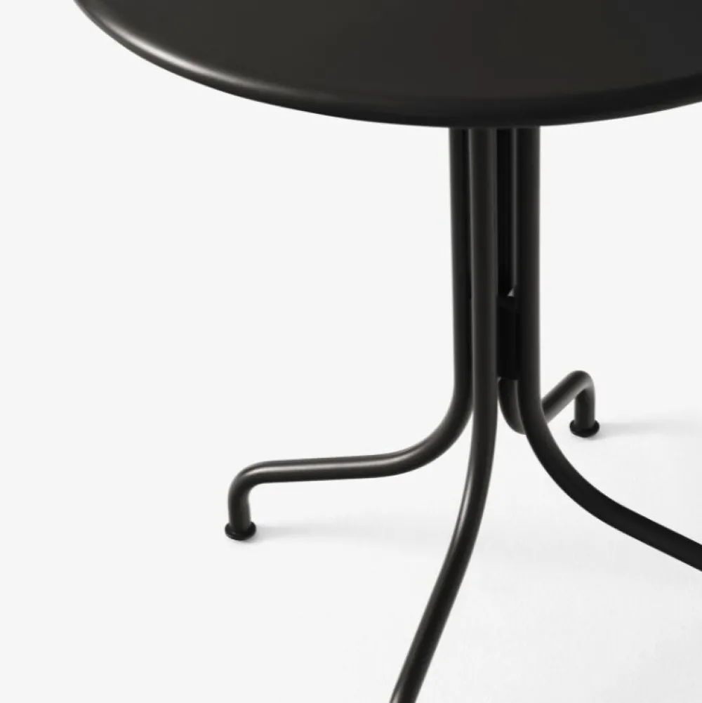 &Tradition Thorvald SC96 Cafébord Warm Black^ Havemøbler