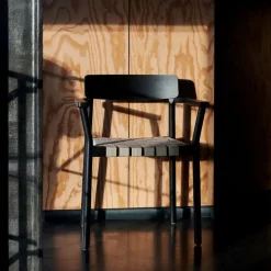 &Tradition TK9 Betty Chair Black Oak Natural Webbing^ Stue|Stole