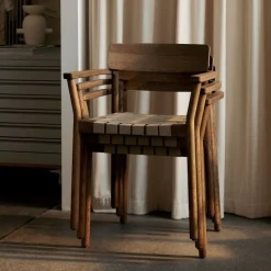 &Tradition TK9 Betty Chair Smoked Oak^ Stue|Stole