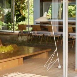 &Tradition Tripod HM8 Gulvlampe Hvid^ Gulvlamper|Stue