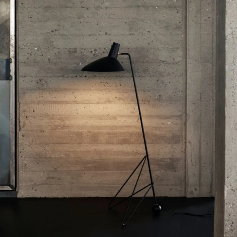 &Tradition Tripod HM8 Gulvlampe Sort^ Gulvlamper|Stue